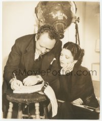 8z0368 LIVING ON VELVET candid 7.5x9 still 1935 director Borazage goes over script with Kay Francis!