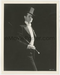 8z0493 ROBERT MONTGOMERY 8x10.25 still 1933 portrait in tuxedo & top hat for Made on Broadway!