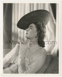 8z0516 SHADOW OF THE THIN MAN deluxe 8x10 still 1941 profile c/u of Myrna Loy w/evening gauntlets!