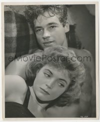 8z0573 TILL THE END OF TIME 8x10 still 1946 barechested Guy Madison & Dorothy McGuire by Bachrach!