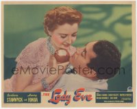 8z1155 LADY EVE LC 1941 Preston Sturges, Barbara Stanwyck offers Henry Fonda a bite of her apple!