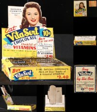9a0650 LOT OF 22 VITASERT CHOCOLATES 1940s die-cut Barbara Stanwyck on the original box display!