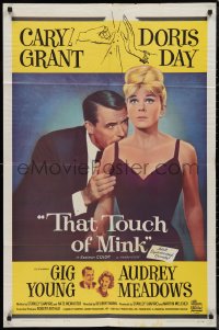 9d0926 THAT TOUCH OF MINK 1sh 1962 great close up art of Cary Grant nuzzling Doris Day's shoulder!