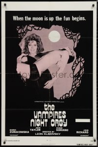 9d0963 VAMPIRE'S NIGHT ORGY 1sh 1974 wacky horror image, when the moon is up, the fun begins!