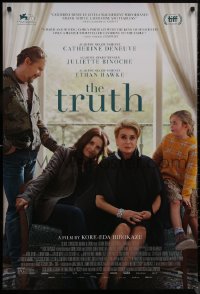9f1180 TRUTH 1sh 2020 great image of Catherine Deneuve, Juliette Binoche, Ethan Hawke!