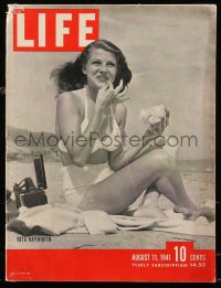 9g0686 LIFE magazine August 11, 1941 sexy Rita Hayworth in swimsuit at the beach by Landry!