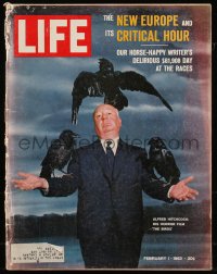 9g0695 LIFE magazine February 1, 1963 Alfred Hitchcock on the cover, his horror film The Birds!