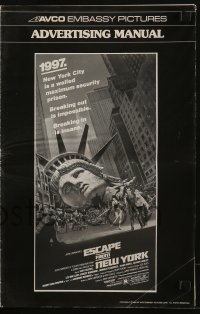 9g0864 ESCAPE FROM NEW YORK pressbook 1981 John Carpenter, Jackson art of decapitated Lady Liberty!