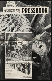 9g0920 WHEN DINOSAURS RULED THE EARTH pressbook 1971 an age of unknown terrors & virgin sacrifices!