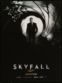 9h0791 SKYFALL teaser French 16x21 2012 Daniel Craig as Bond standing in classic gun barrel!