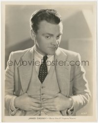 9j1353 JAMES CAGNEY 8x10.25 still 1932 Warner Bros studio portrait while making Winner Take All!