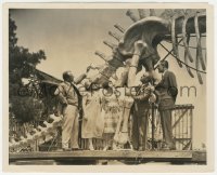 9j1387 LOST WORLD candid 8.25x10 still 1925 studio constructed dinosaur skeleton used in the movie!