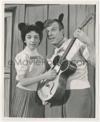 9j1402 MICKEY MOUSE CLUB TV 8.25x10 still 1957 15 year old Annette Funicello & Jimmy Dodd w/guitar!