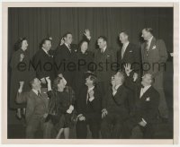 9j1448 ROBERT MONTGOMERY/IRENE DUNNE 8.25x10 news photo 1948 with celebrities supporting Dewey!