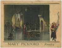 9j0908 ROSITA LC 1923 Mary Pickford is amazed at giant room she's in, Ernst Lubitsch & Raoul Walsh!