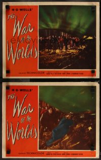 9j1167 WAR OF THE WORLDS 2 LCs 1953 Gene Barry approaches alien ship & tries to find a way in!