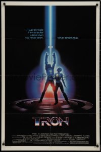 9j0521 TRON 1sh 1982 Walt Disney sci-fi, Jeff Bridges in a computer, cool special effects!