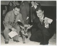 9p0660 CHRISTMAS IN JULY candid 7.75x9.5 still 1940 Preston Sturges & mayor with fawn by McAlpin!