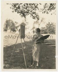 9p0679 GLORIA SWANSON 8x10.25 still 1924 she's painting the landscape of her Hollywood home!