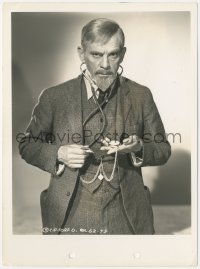 9p0709 MAN WITH NINE LIVES 8x11 key book still 1940 Boris Karloff with stethoscope & pocket watch!