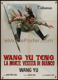 9p1729 BLOOD OF THE DRAGON Italian 1p 1973 Ciriello kung fu art of 'Jimmy' Wang Yu leaping w/ spear!