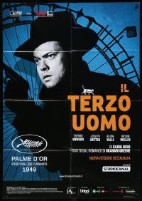 9p2101 THIRD MAN Italian 1p R2015 different c/u of Orson Welles with gun by Ferris wheel, classic!