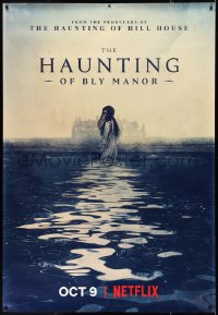 9r0105 HAUNTING OF BLY MANOR TV DS bus stop 2020 Victoria Pedretti, Jackson-Cohen, creepy image!