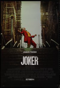 9r1232 JOKER advance DS 1sh 2019 Joaquin Phoenix as the DC Comics villain at the top of the steps!