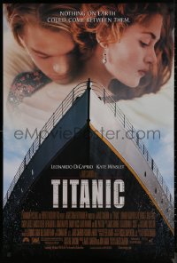 9r1450 TITANIC DS 1sh 1997 Leonardo DiCaprio, Kate Winslet, directed by James Cameron!