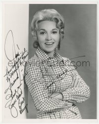 9s1200 BEVERLY GARLAND signed 8x10 REPRO photo 1980s great smiling portrait with her arms crossed!