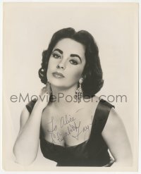 9s0971 ELIZABETH TAYLOR signed 8x10 publicity photo 1959 sexy portrait of the legendary actress!