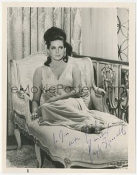 9s1252 GAYLE HUNICUTT signed 7x9.75 REPRO photo 1980s great portrait of the pretty actress on divan!