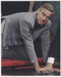 9s1387 GEORGE CLOONEY signed color 8x10 REPRO photo 2000s making his mark at Grauman's Chinese Theater!