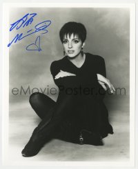 9s1305 LIZA MINNELLI signed 8x10 REPRO still 1980s full-length seated portrait of the singing star!