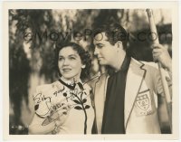 9s1093 MAUREEN O'SULLIVAN signed 8x10.25 still 1938 close up with Robert Taylor in A Yank at Oxford!