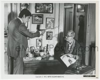 9s1133 RICHARD BENJAMIN signed 8x10 still 1975 talking to Walter Matthau in The Sunshine Boys!