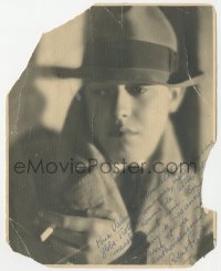 9s1136 ROBERT FLOREY signed deluxe 7.5x9.5 still 1930s super close up of the French writer/director!