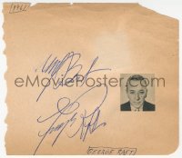 9s0419 GEORGE RAFT/KEITH ANDES signed 5x5 album page 1961 it can be framed with the included photo!