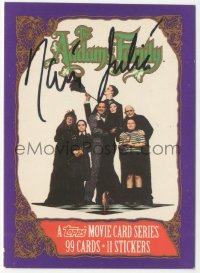 9s0628 RAUL JULIA signed trading card 1991 it can be framed with the included Addams Family book!