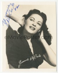 9s0766 YVONNE DE CARLO signed 4x5 photo 1982 waist-high portrait of the sexy leading lady!