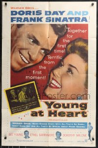 9t2203 YOUNG AT HEART 1sh 1954 great romantic image of Doris Day & Frank Sinatra holding hands!