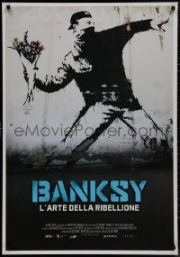 9w0364 BANKSY & THE RISE OF OUTLAW ART Italian 1sh 2020 art of rioter 'throwing' flowers!