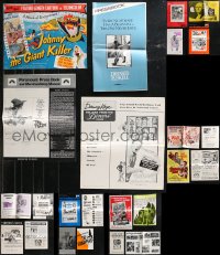 9x0492 LOT OF 24 UNCUT PRESSBOOKS 1950s-1970s advertising a variety of different movies!