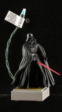 9y0362 STAR WARS Darth Vader Hallmark Keepsake ornament 1997 his lightsaber lights up!