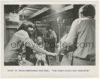 1a1444 TEXAS CHAINSAW MASSACRE candid 8x10.25 still #10 1974 Tobe Hooper directing basement scene!