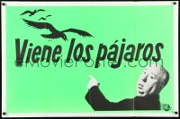 1a1075 BIRDS dayglo Spanish/US teaser 1sh 1963 horizontal image of Hitchcock saying they're coming!