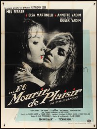 1a0272 BLOOD & ROSES French 1p 1961 different c/u of vampire Annette Vadim holding Elsa Martinelli!