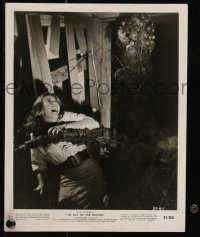 1a1672 DAY OF THE TRIFFIDS 2 8x10 stills 1962 two great images of the creature & sexy Janette Scott!