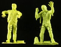 1a1412 UNIVERSAL STUDIOS MONSTERS 5 bootleg Marx toy figures 1980s Marx, Mummy & more, light green!