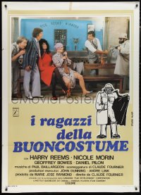 1b0789 COPS & OTHER LOVERS Italian 1p 1981 wacky image of Harry Reems flashing a group of people!